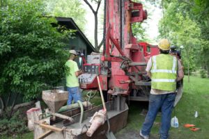 Project team prepare to install the first vertical loop in MN.